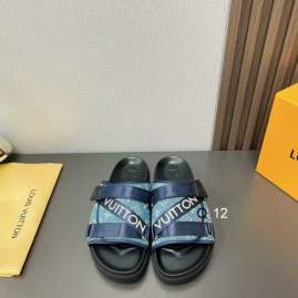 Picture of Louis Vuitton Slippers _SKULVsz38-44J0137339